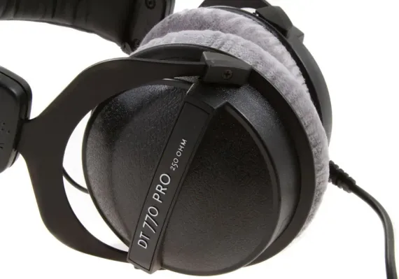 Beyerdynamic DT 770 PRO 250 ohm