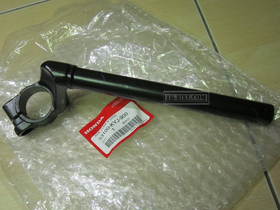53100-KYJ-900. PIPE COMP., R. STEERING HANDLE. HONDA