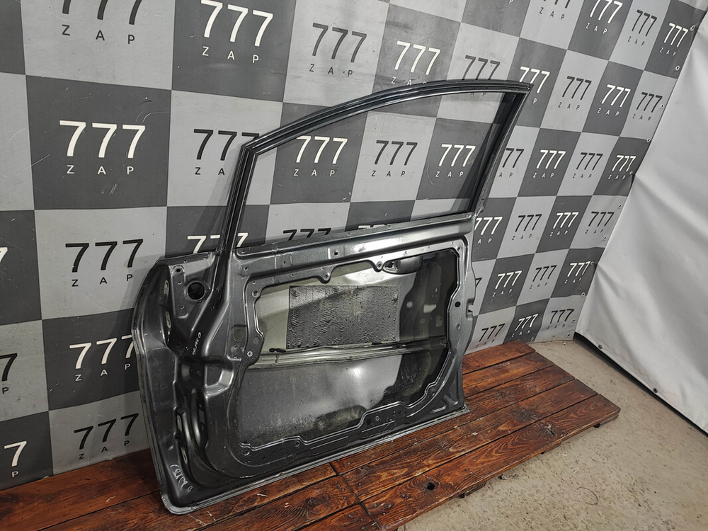 Дверь передняя правая Ford Fiesta 6 08-19 Б/У Оригинал 1691841