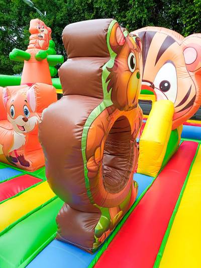 Коммерческий надувной батут «Зоомир 3», 11*7*5 м.