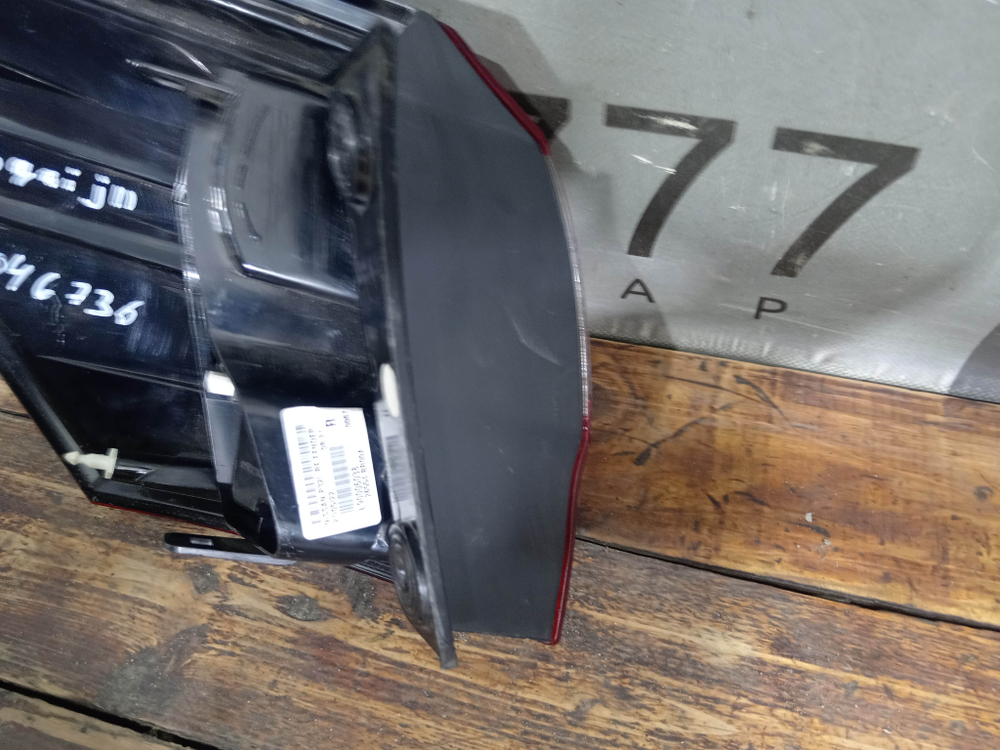 Фонарь задний правый Nissan Qashqai 1 (J10) 10-13 Б/У Оригинал 26554BR00A