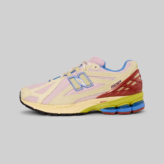 Кроссовки New Balance 1906R "Dawn Glow"