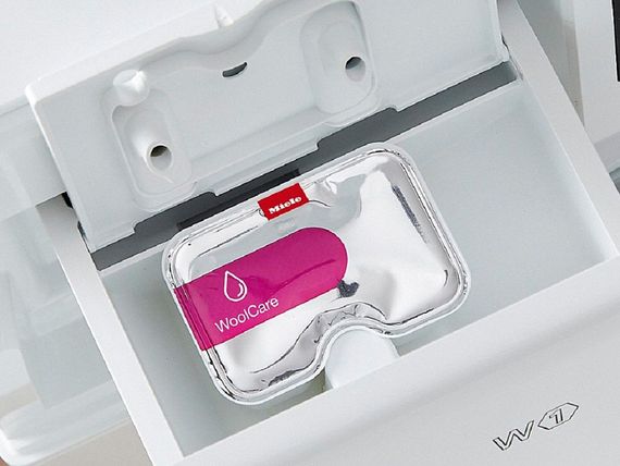 Стиральная машина Miele WCR870WPS Chrome Edition