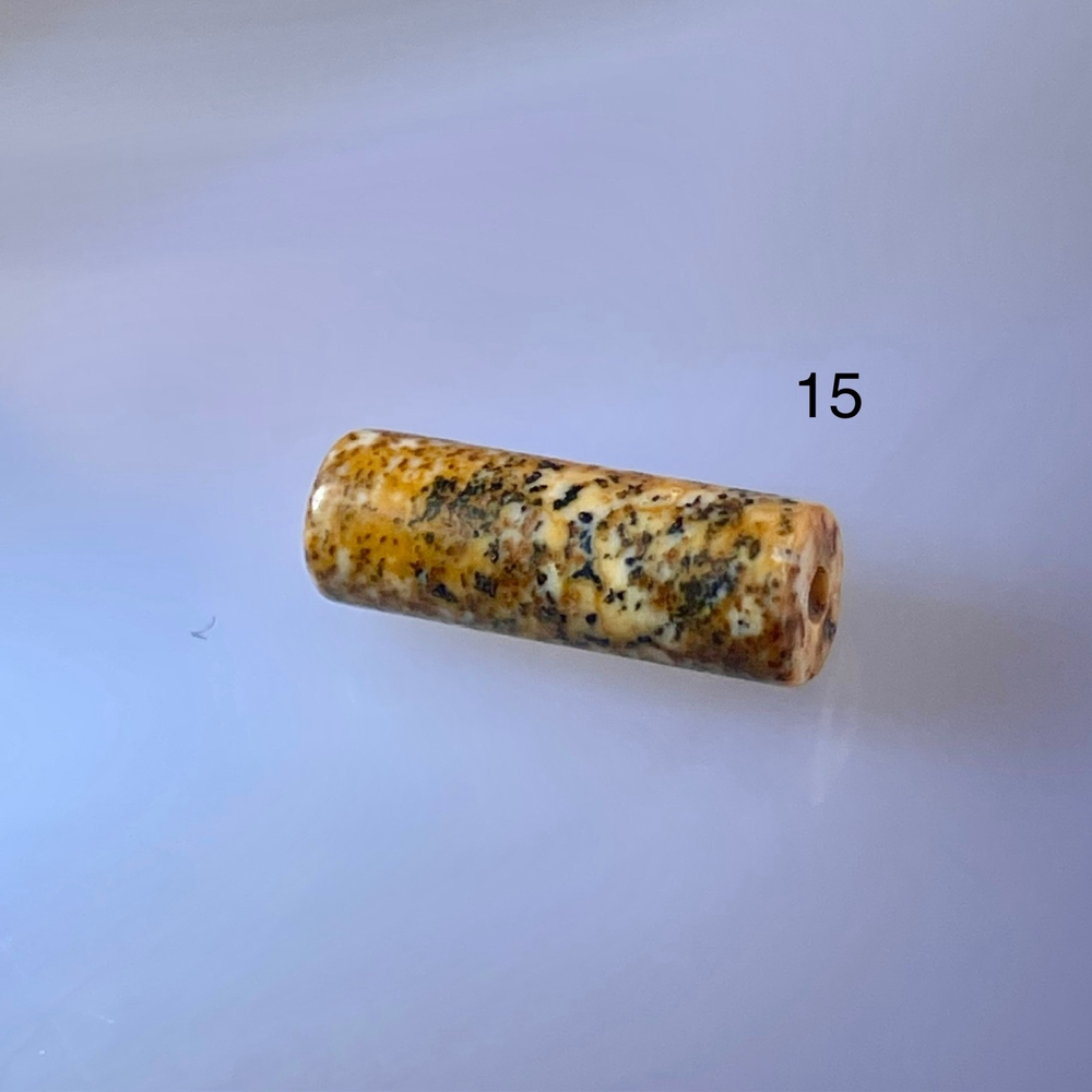 52347 Яшма песочная Бусина 4*13мм Африка-15