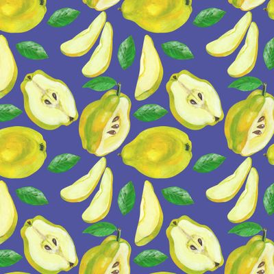 Айва с листиками