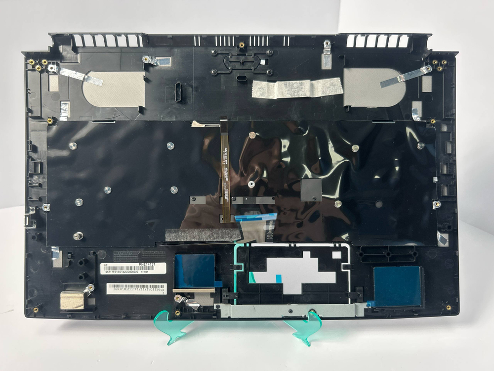 Верхняя панель с клавиатурой (топкейс) для ноутбука MSI GF75 Thin 10 (957-17F31E-C14)