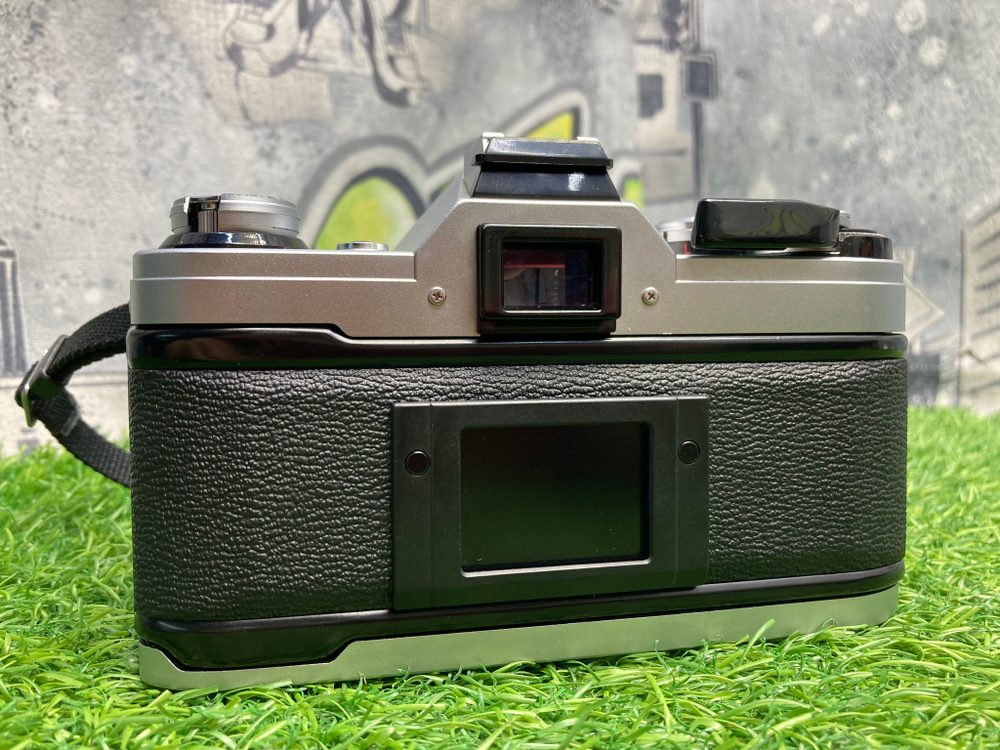 Canon AE-1