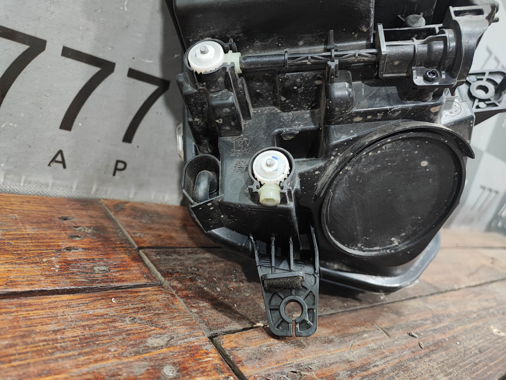 Фара левая Omoda C5 22-нв Б/У Оригинал 605000530AA