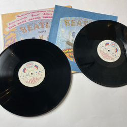 Винтажная виниловая пластинка LP The Beatles Битлз Волшебное Таинственное Путешествие / Желтая Субмарина (Россия 1992)