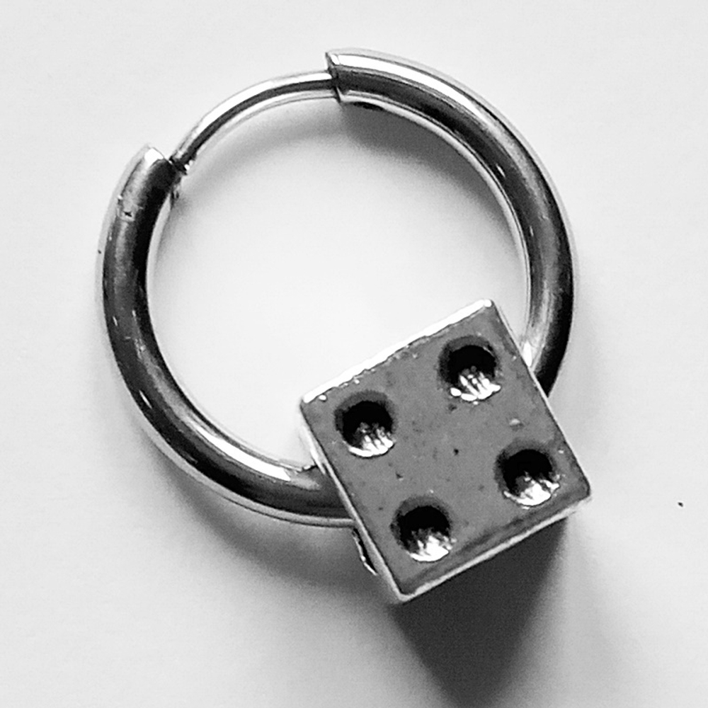 Серьга кольцо диаметр 12мм "Кубик" для пирсинга уха. Медицинская сталь. Цена за штуку!