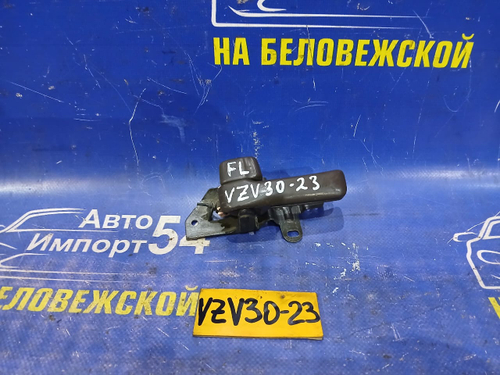 Ручка двери передней левой салонная TOYOTA CAMRY PROMINENT 1991