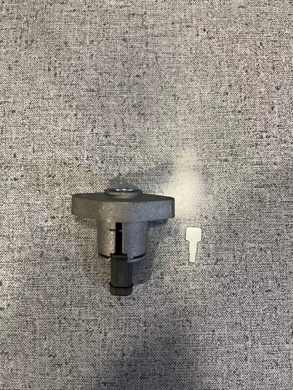 - Натяжитель цепи грм для двигателя скутера 157QMJ 150см3