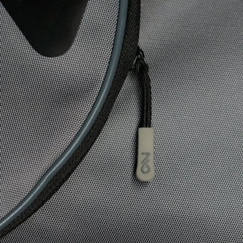 Чехлы для тенниса SEVENSIX  .