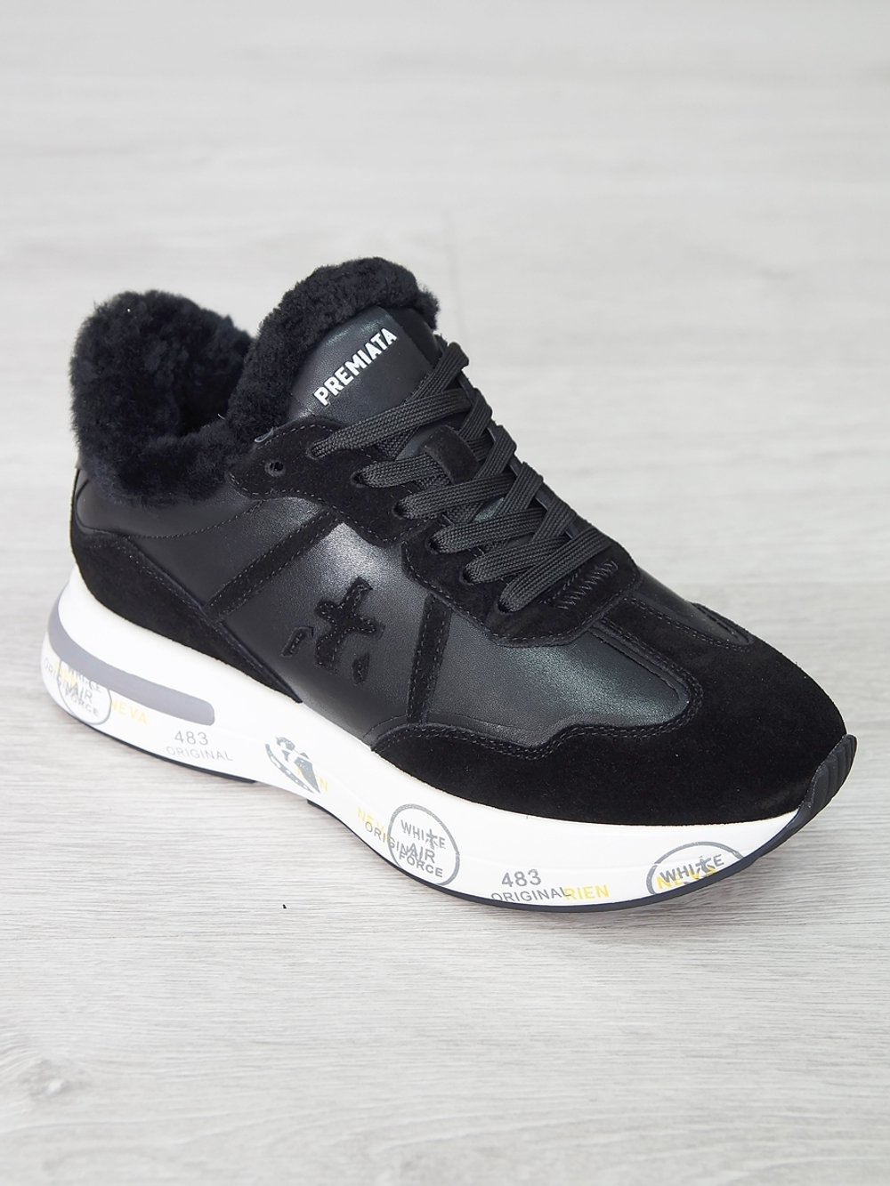 Кроссовки женские зимние