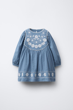 ZARA ПЛАТЬЕ С ВЫШИТЫМИ ЦВЕТАМИ, СИНИЙ