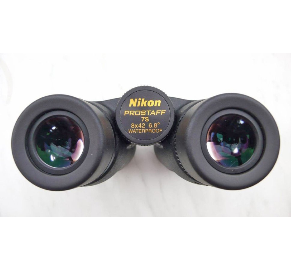 Бинокль Nikon PROSTAFF 7S 8x42