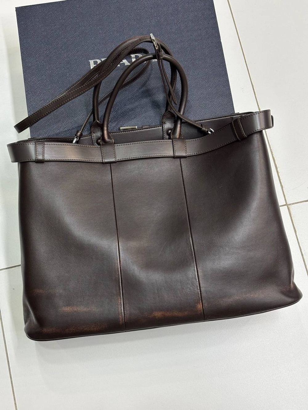 Сумка-мессенджер Prada