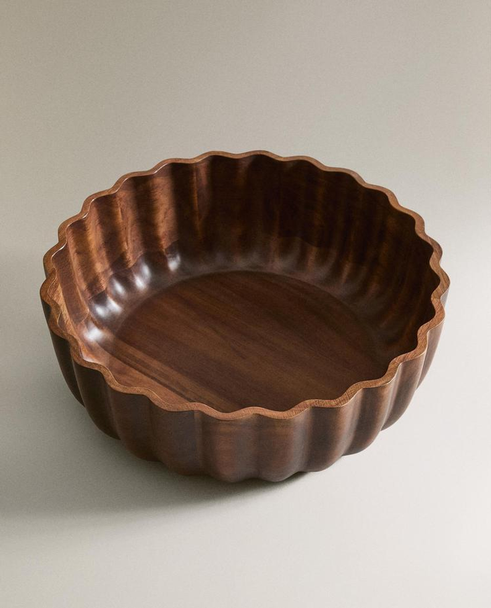 ZARA HOME САЛАТНИЦА С ВОЛНИСТЫМИ КРАЯМИ, КОРИЧНЕВЫЙ