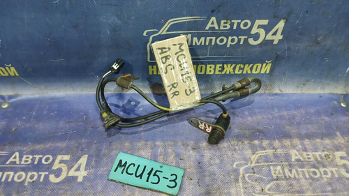 Датчик ABS задний правый TOYOTA HARRIER 2000