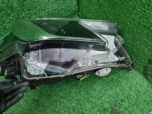 Фара правая Subaru Forester 5 SK (2021-н.в.) LED