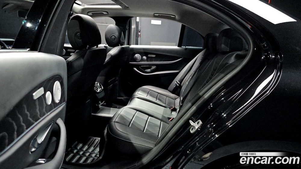 Mercedes-Benz E-Class W213 E300 Avangarde (12.2019)