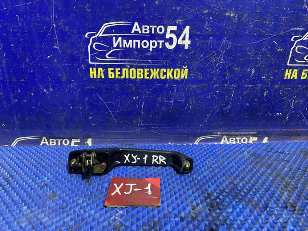 Ручка двери задней правой внешняя JEEP cherokee 1992
