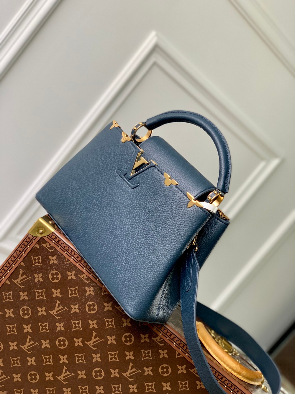 Louis Vuitton Capucines MM