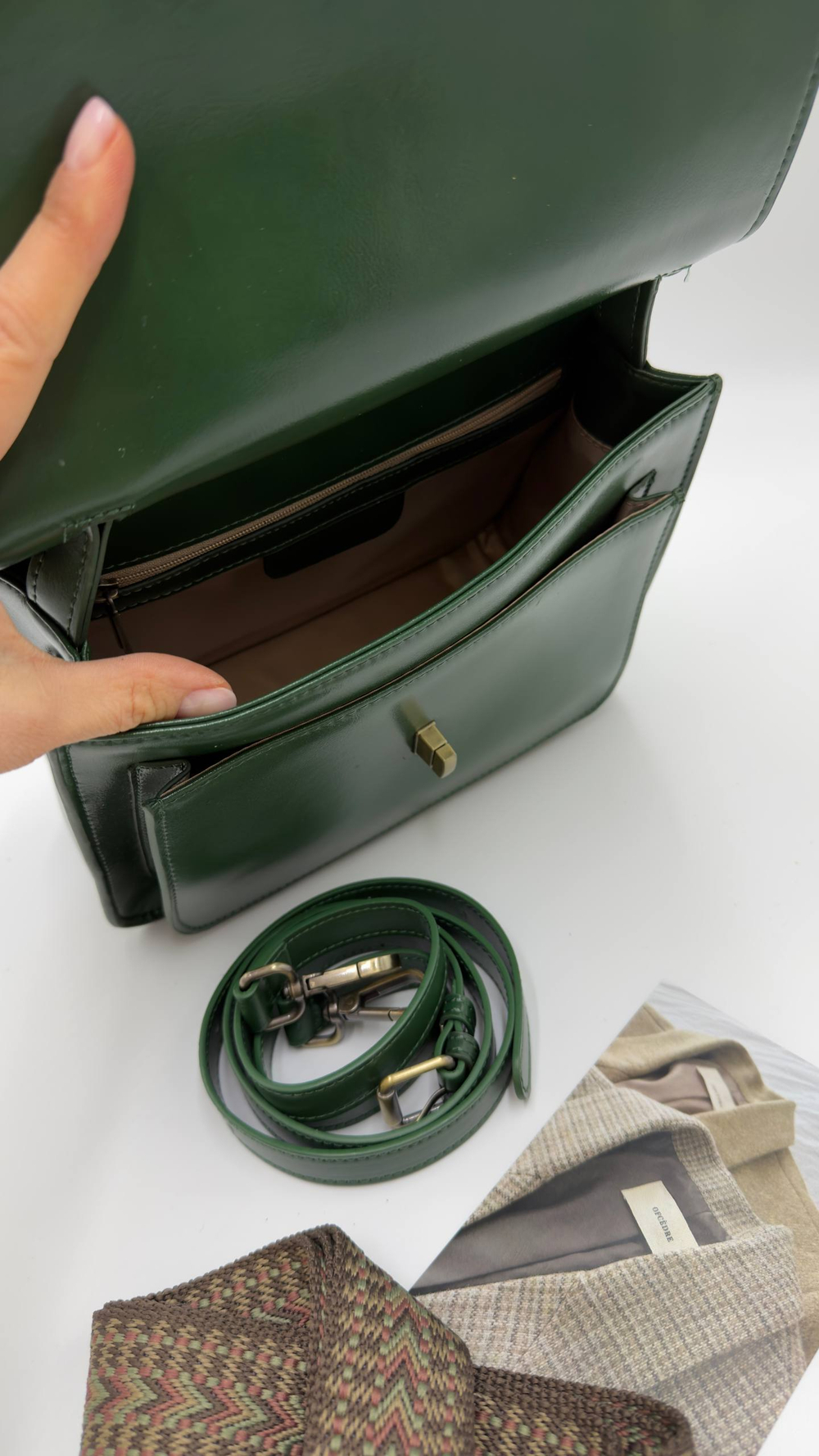 Сумка женская натуральная кожа артикул 066-31 цвет "зелёный"