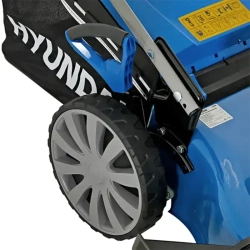 Hyundai L 5620S бензиновая газонокосилка