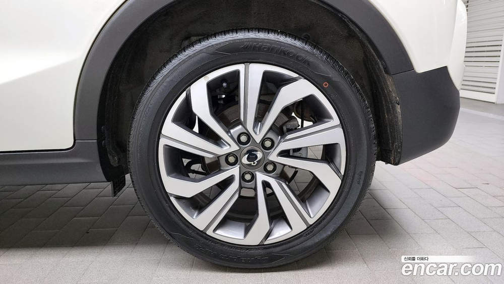 KG Mobility (Ssangyong) Very New Tivoli Дизель 1.6 2WD (04.2020)