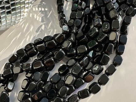Нить бусин из обсидиана 6-7мм (галтовка)