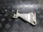 Подножка пассажирская правая Suzuki GSX1300R Hayabusa 99-2007 (с кронштейном)