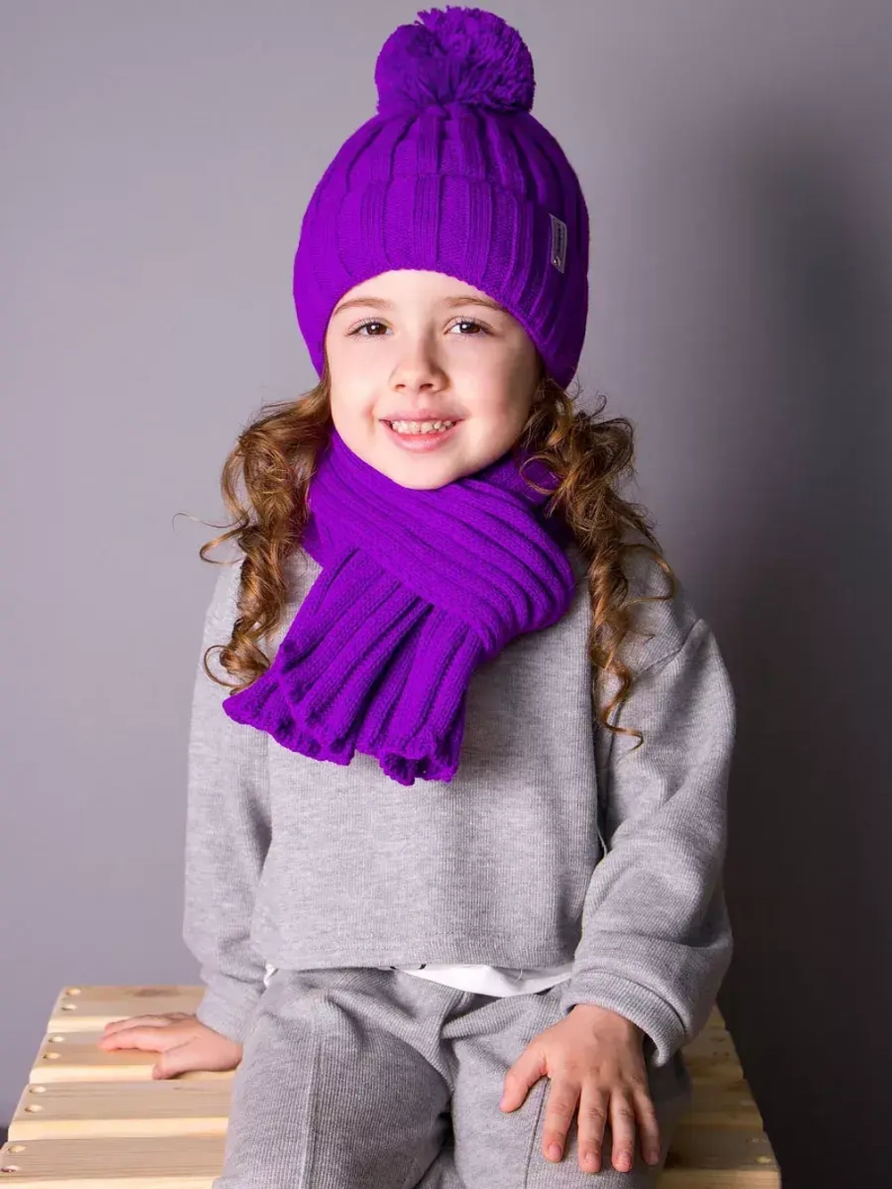 Шапка детская осенняя и шарф