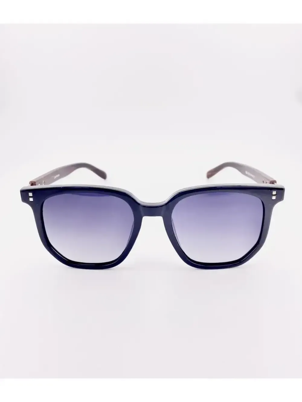 Очки солнцезащитные