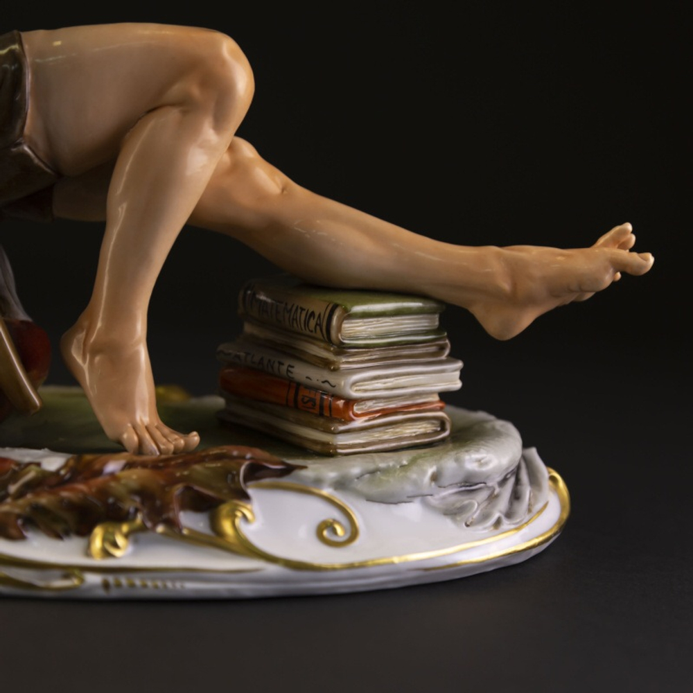 Фарфоровая мануфактура «Увлекательная книга»