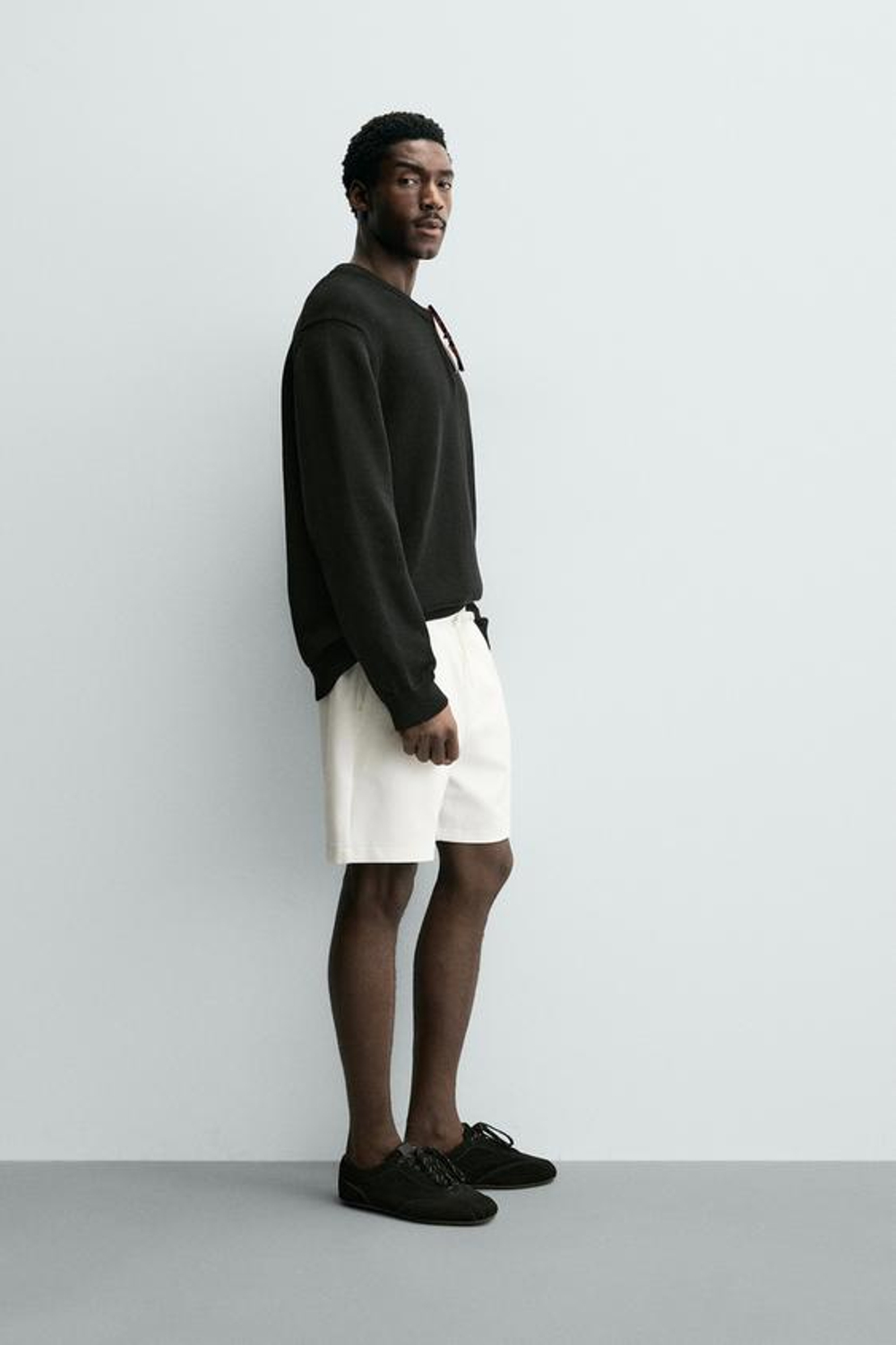 ZARA ШОРТЫ КОМФОРТНОЙ ПОСАДКИ ИЗ РЕЛЬЕФНОЙ ТКАНИ, ЖЕЛТОВАТО-БЕЛЫЙ