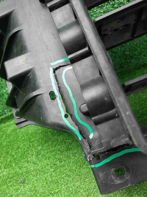 Воздуховод радиатора Genesis GV80 (2020-2023)