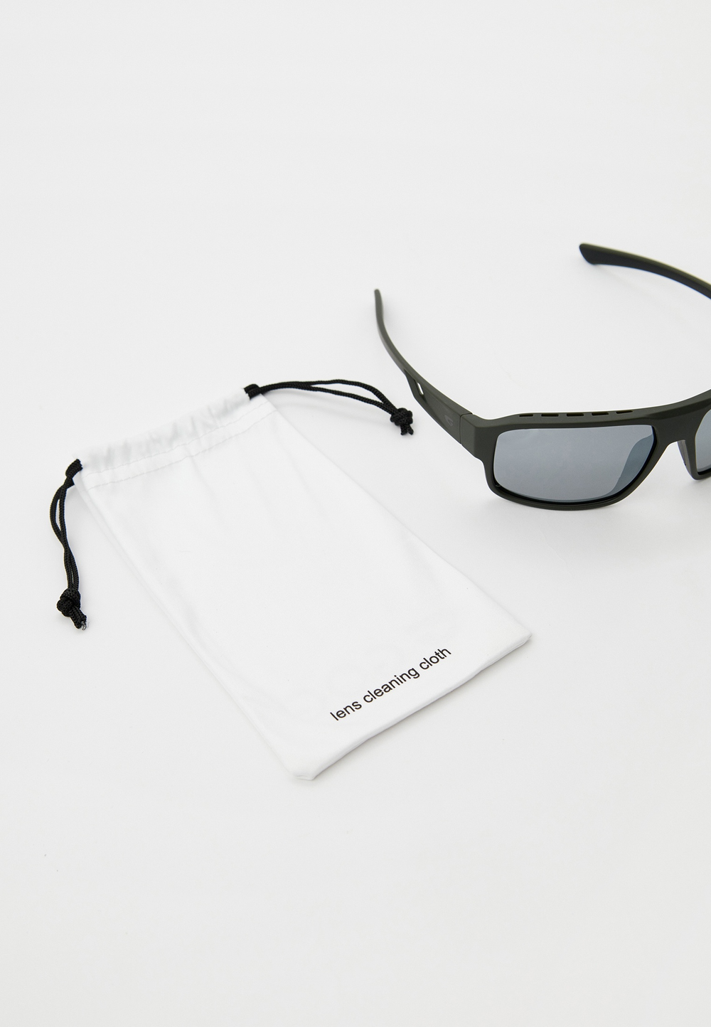 Спортивные очки GOG Sahil / Matt Green-Black / Polarized Silver Lens