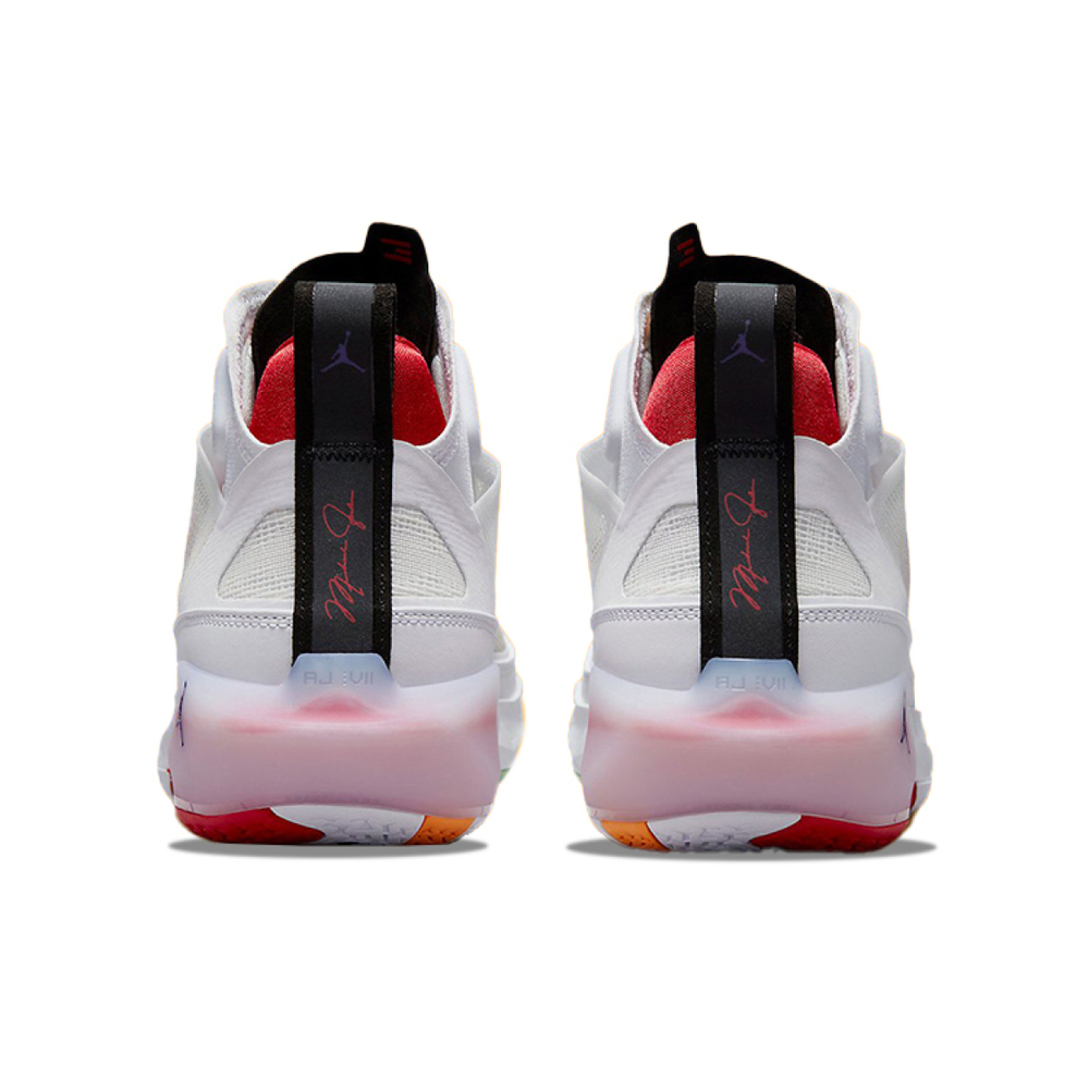 Кроссовки Air Jordan 37 PF Hare