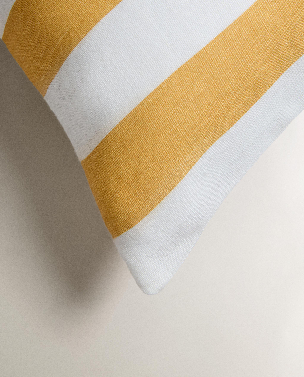 Zara Home наволочка декоративная из льна, в полоску