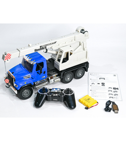 Радиоуправляемый автокран Double Eagle Freightliner 114SD 1/20 2.4G RTR