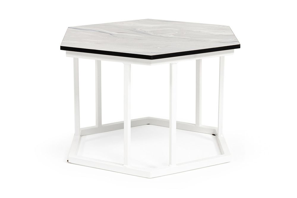 "Женева" интерьерный стол из HPL шестиугольный, D50, H35, цвет "мрамор пепел", каркас из стали белый муар