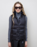 Жилет пуховый из итальянского нейлона черный