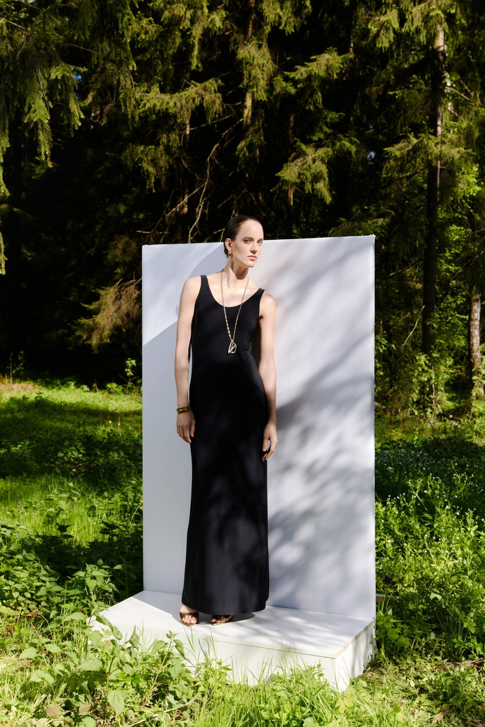 Платье макси из трикотажа