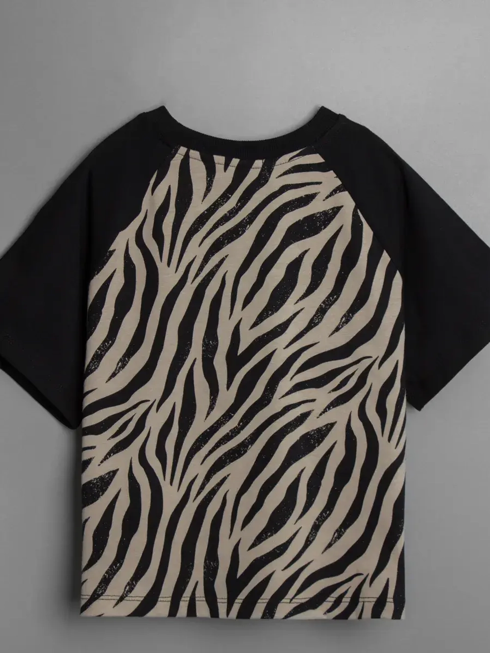 Хлопковая детская футболка с принтом зебры