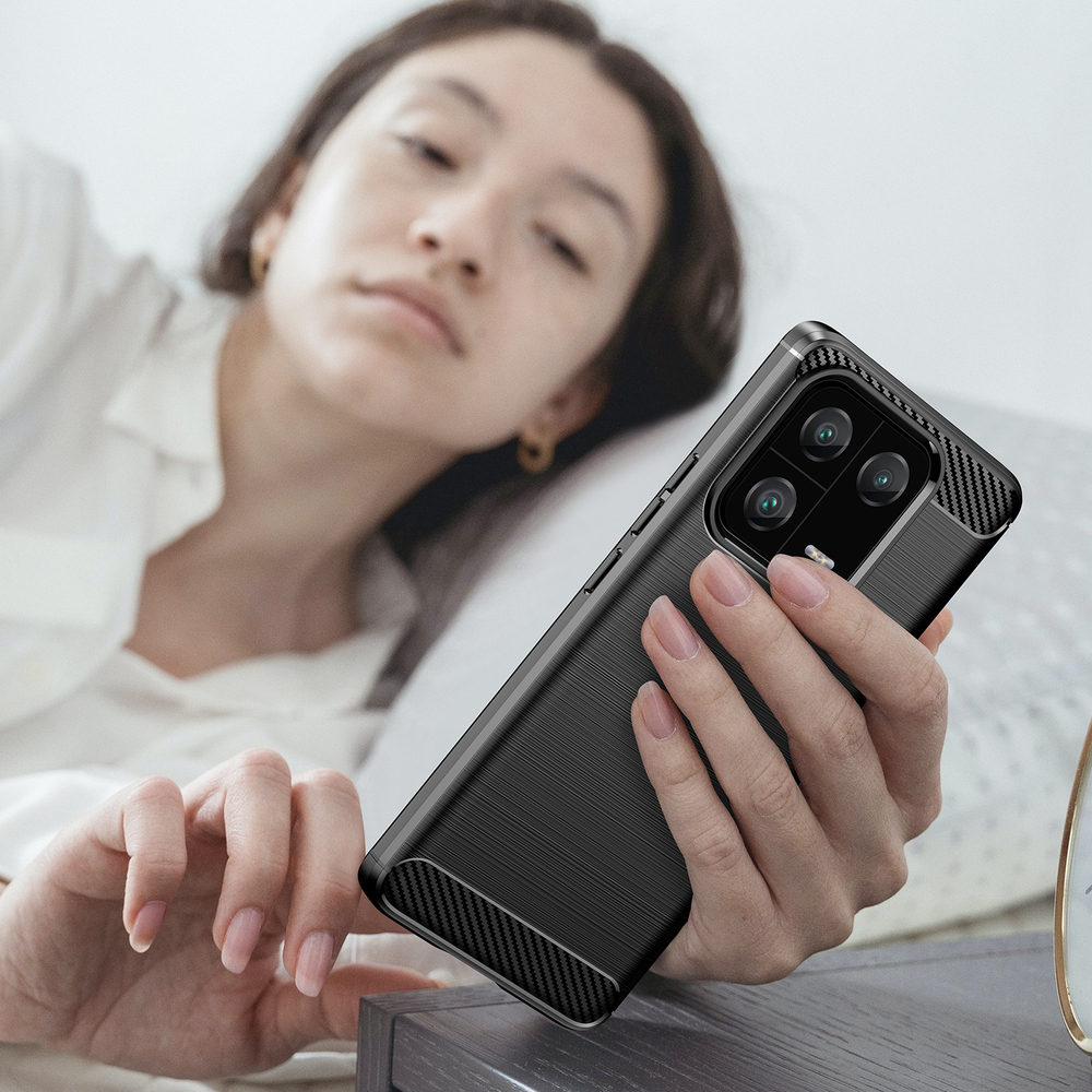 Чехол защитный черного цвета на смартфон Xiaomi 13 Pro, серия Carbon от Caseport