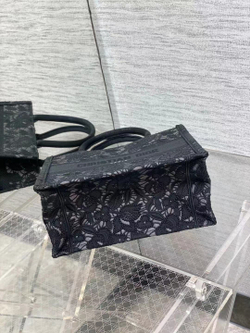 Christian Dior Book Tote 26 cm