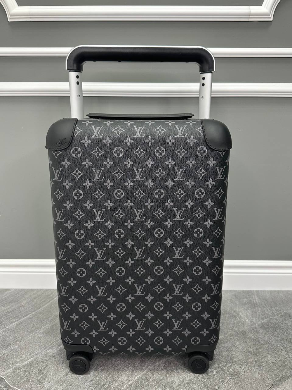 Чемодан Louis Vuitton