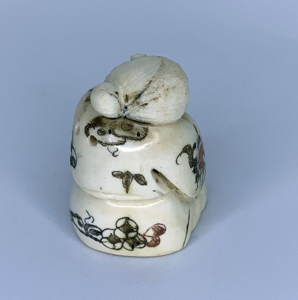 Нэцкэ Монах