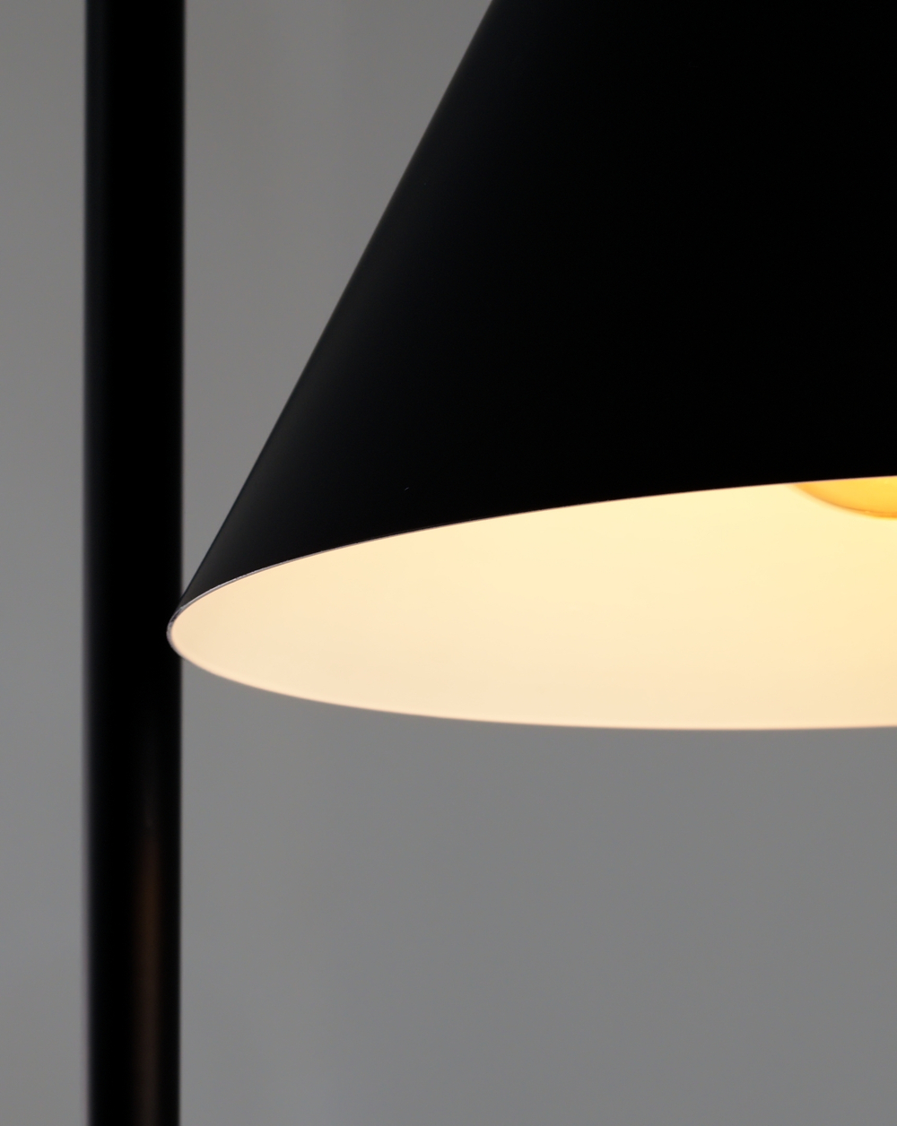 Торшер Moderli V11591-1F Omaha